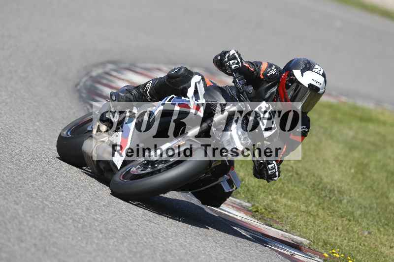 /44 09.08.2025 Plüss Moto Sport ADR/Freies Fahren/327